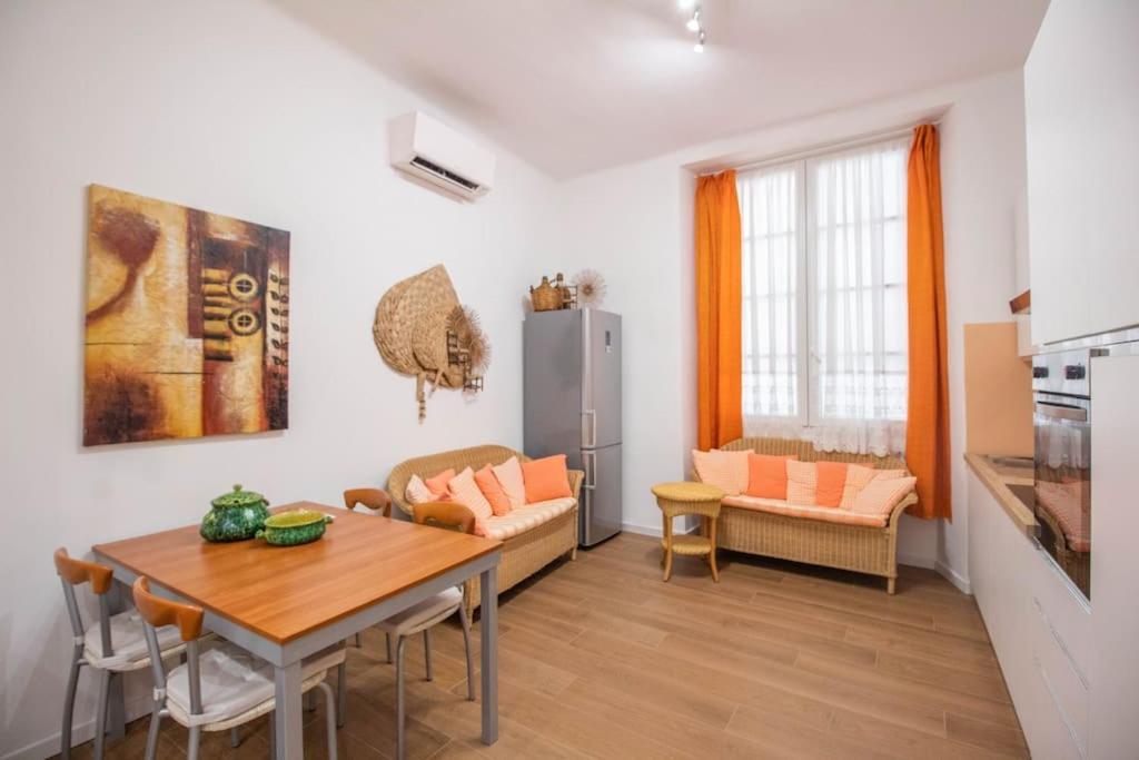 Orange - City Center
